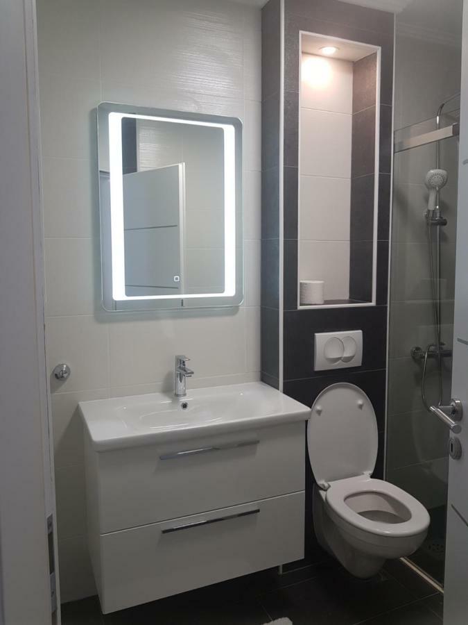 Apartments M&E Mokošica エクステリア 写真