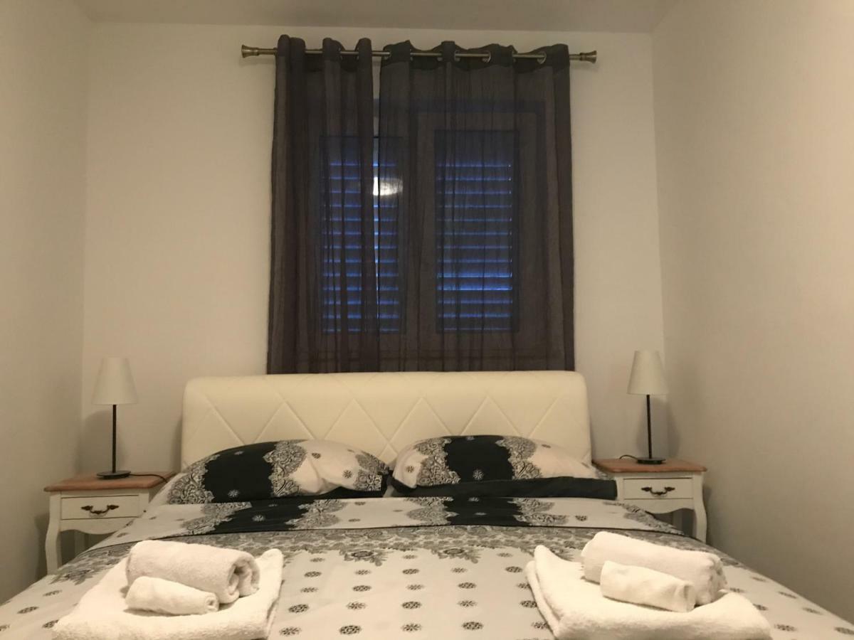 Apartments M&E Mokošica エクステリア 写真