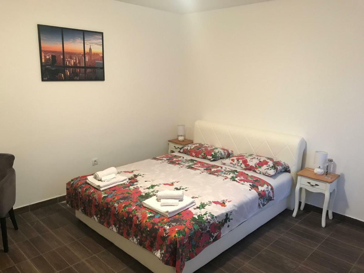 Apartments M&E Mokošica エクステリア 写真