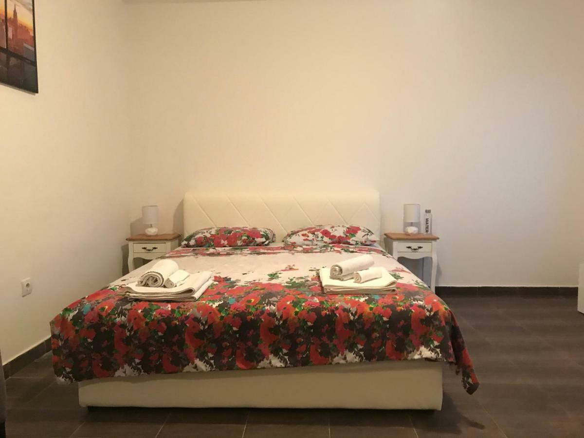 Apartments M&E Mokošica エクステリア 写真