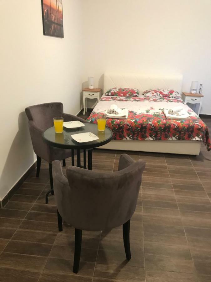 Apartments M&E Mokošica エクステリア 写真