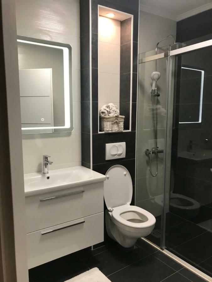 Apartments M&E Mokošica エクステリア 写真